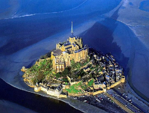 Denizin ortasındaki şehir - Resim: 1