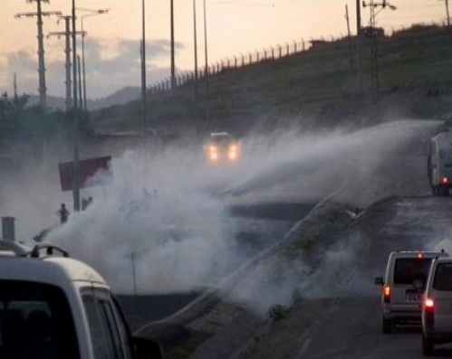 Polis taş atan çocuklara böyle seslendi - Resim: 3
