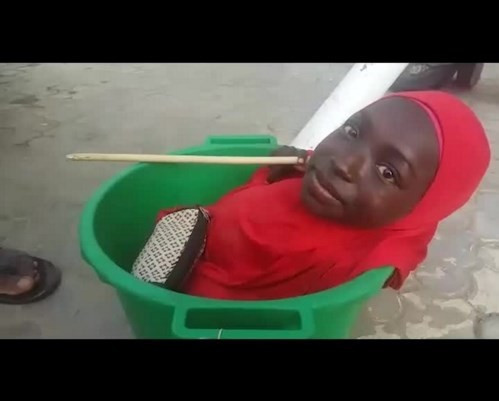 Yeşil leğende yaşayan kız! İnanılmaz ama gerçek - Resim: 3