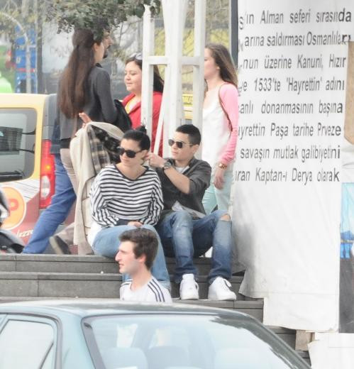 Rüzgar Erkoçlar sevgilisiyle yakalandı - Resim: 1