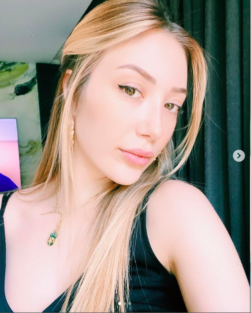 Yasmin Erbil havuzdan çıktı açıp takipçilerine gösterdi! - Resim: 4