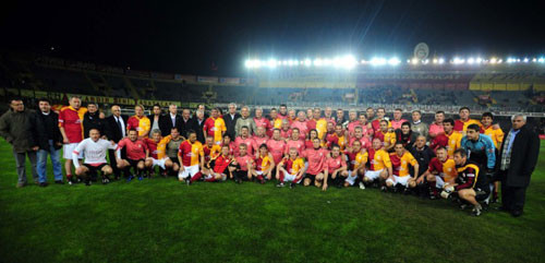 Efsaneler Sami Yen'de vedaya çıktı - Resim: 1