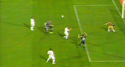 Top çizgiyi geçti mi? - Resim: 1