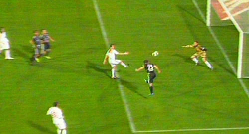 Top çizgiyi geçti mi? - Resim: 3