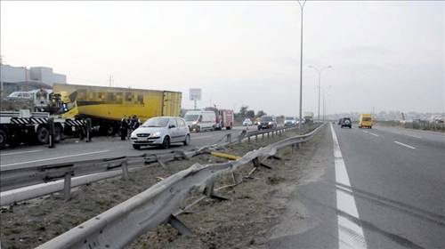 TEM'de korkunç kaza - Resim: 3