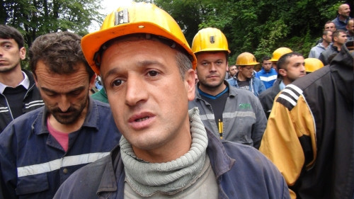 Maden işçileri valiliğe yürüyor - Resim: 1