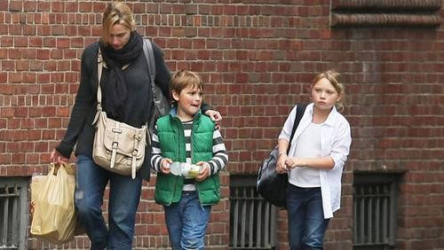 Ünlülerin evinde bilgisayar yasak - Resim: 2