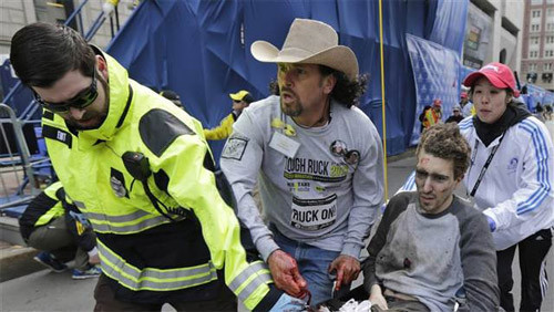 ABD kana bulandı: 3 ayrı patlama - Resim: 1