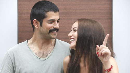 Burak Özçivit Fahriye Evcen'in evine taşındı - Resim: 1