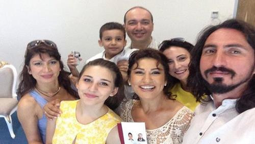 İclal Aydın'la evlendi işinden oldu - Resim: 1