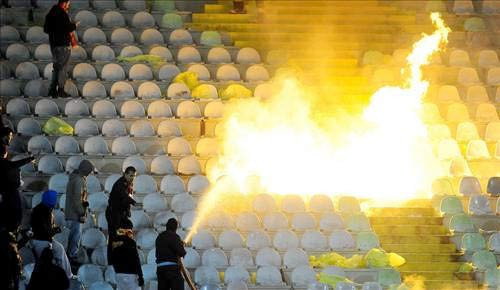 İzmir derbisinde olaylar çıktı - Resim: 3