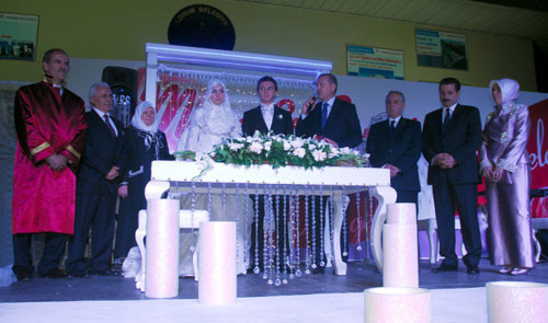 Bakan Çelik'in mutlu günü - Resim: 2