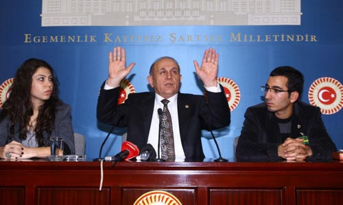 Burhan Kuzu'ya yumurta yerine çiçek! - Resim: 4