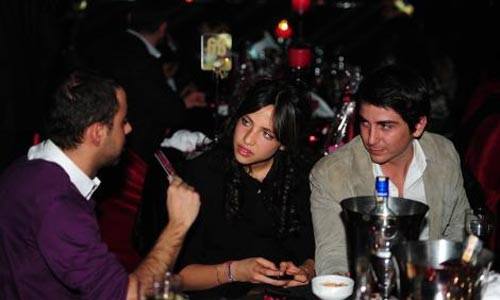 Zehra'yı hiç böyle görmediniz - Resim: 1