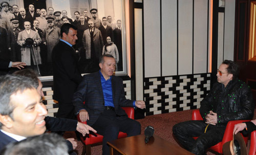 Başbakan ünlü yıldızı böyle karşıladı. - Resim: 3