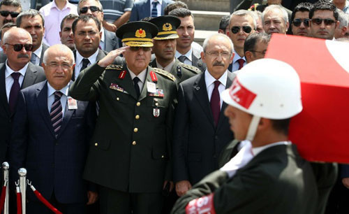 Şehit annesi yürek burktu - Resim: 2