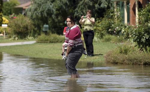 Selin ortasında kaldılar... - Resim: 1