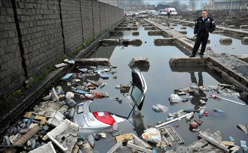 Yanlışlıkla geri vitese takınca... - Resim: 1