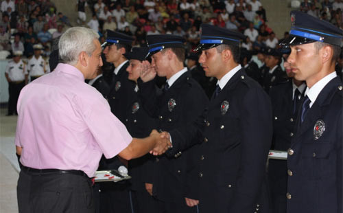Arnavutköy'de polislerin mezuniyet sevinci - Resim: 3