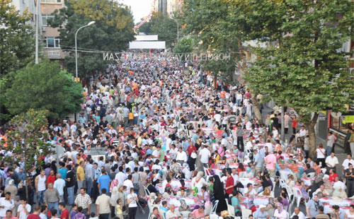 Bu iftar sofrası tam 20 bin kişilik!  - Resim: 2