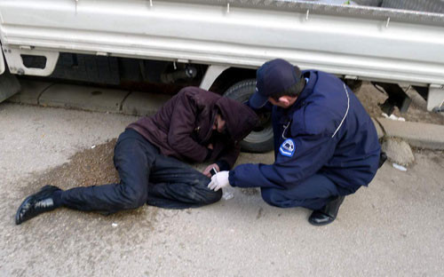Alkolü fazla kaçırınca evin yolunu bulamadı! - Resim: 4