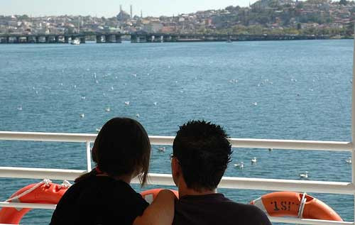 Valilikten İstanbullu çiftlere öneriler! - Resim: 1