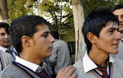 Okulda jöleli saç krizi! - Resim: 2