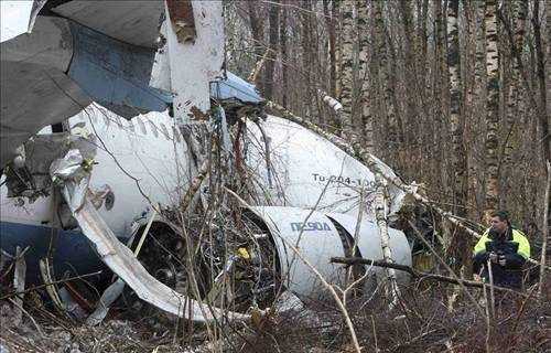 Düşen uçaktan yürüyerek çıktılar - Resim: 2