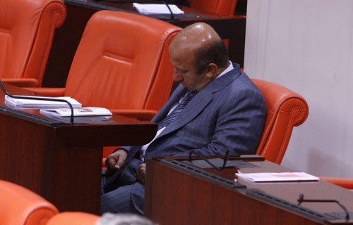 Milletvekilleri mışıl mışıl uyuyor - Resim: 4