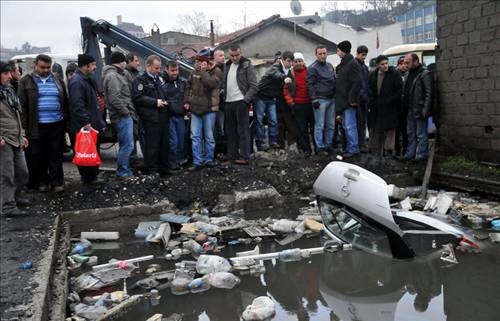 Yanlışlıkla geri vitese takınca... - Resim: 3