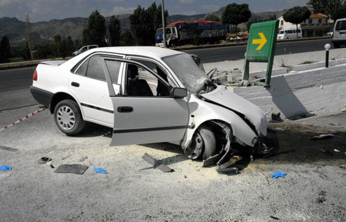 Bir aile daha trafiğe kurban gitti - Resim: 1