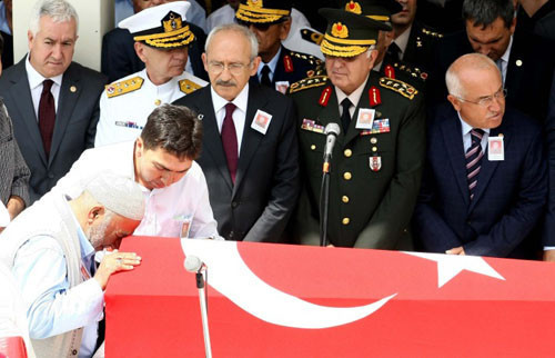 Şehit annesi yürek burktu - Resim: 1