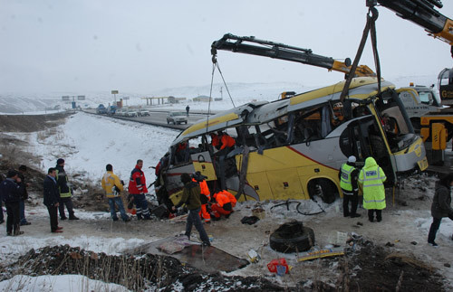Erzurum'da korkunç kaza - Resim: 4