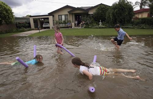 Selin ortasında kaldılar... - Resim: 3