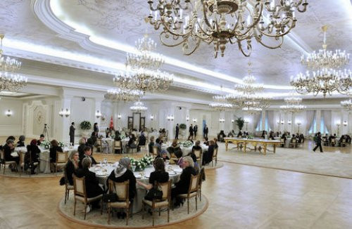 First Lady'den Fransa'ya gönderme - Resim: 1