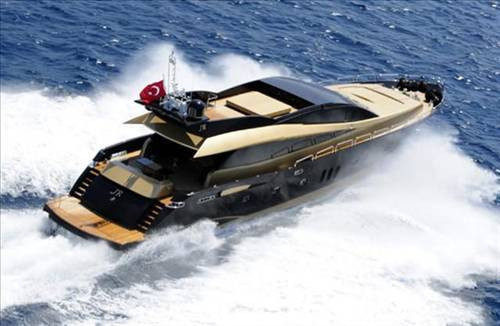 Ünlülerin havalı tekneleri - Resim: 1