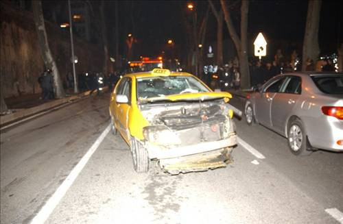 Okan Buruk kaza yaptı - Resim: 4