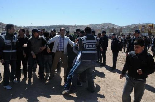 Şanlıurfa'da gergin Nevruz - Resim: 1