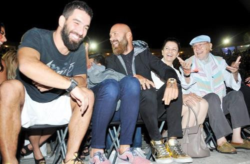 Tarkan'dan Arda Turan'a konser jesti: Sen başkasın! - Resim: 4