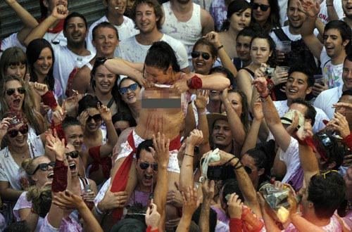 Gençler eğlenceyi fena abarttı! - Resim: 1