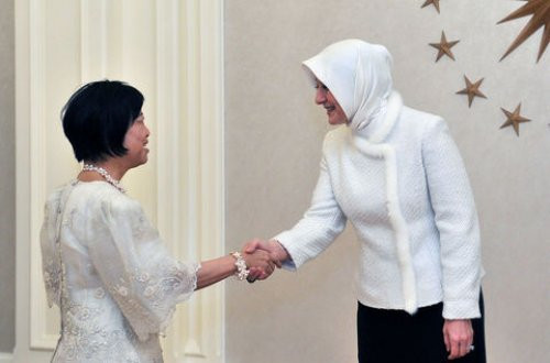 First Lady'den Fransa'ya gönderme - Resim: 3