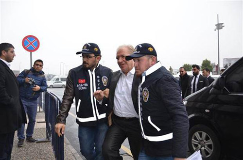 Eski Milletvekili Feyzi İşbaşaran'a dayak - Resim: 2