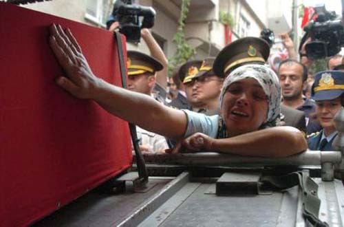 Terörün yıktığı genç kız - Resim: 4