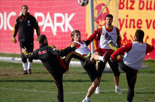İşte Galatasaray'dan gidecek 15 futbolcu! - Resim: 2