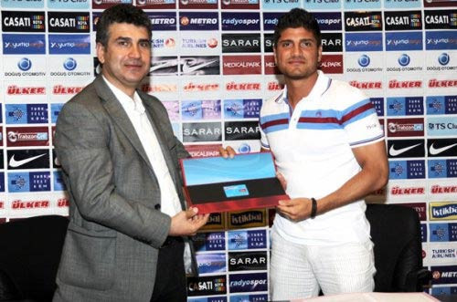 Barış Özbek imzayı attı - Resim: 2