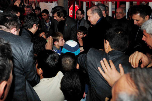 Erdoğan Suriye mağdurlarını ziyaret etti - Resim: 4