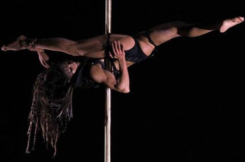 Direk dansı nefes kesti - Resim: 3