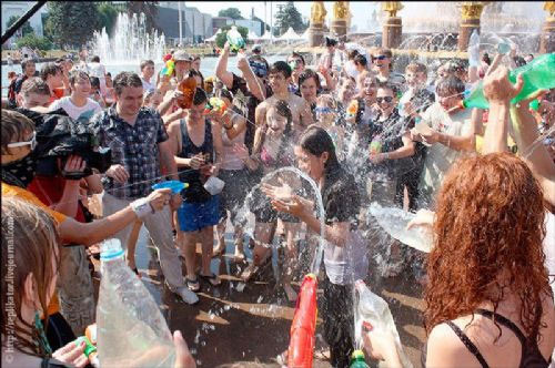Ruslar sıcak havaları özledi - Resim: 3