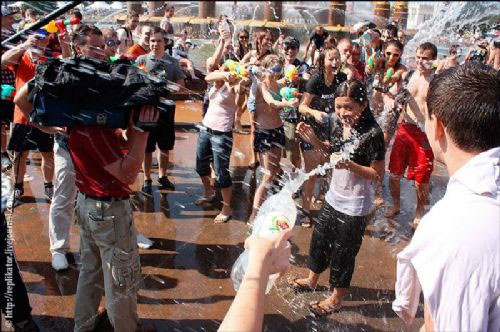 Ruslar sıcak havaları özledi - Resim: 4