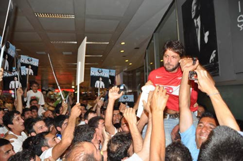 Nihat Doğan gözyaşlarını tutamadı - Resim: 3